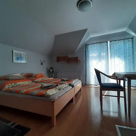 Edit Apartman Apartmán